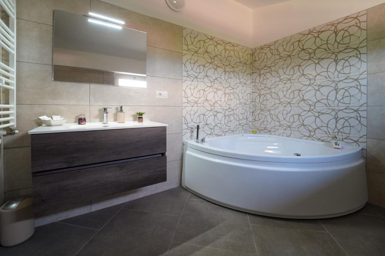 Villa Falcone Alvignano Ngoại thất bức ảnh